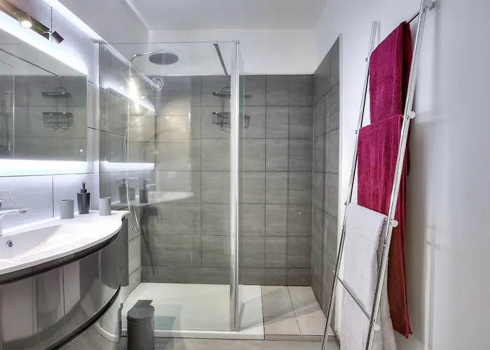 Le Sun-beach - Spacieux 3 Pieces Avec Parking A 400 M Des Plages De Apartment Juan-les-Pins