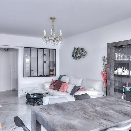 Le Sun-beach - Spacieux 3 Pieces Avec Parking A 400 M Des Plages De شقة
